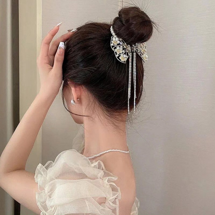 گیره گوجه ای مدل پاپیون